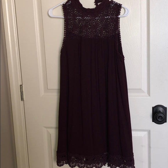 Burgundy Altar’d State lace dress - Picture 2 of 5